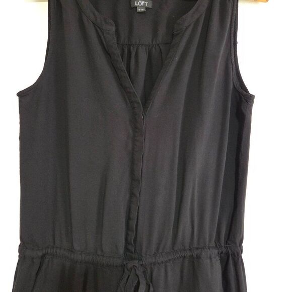 EUC LIKE NEW LOFT SLEEVELESS SPLIT V NECK BLACK SOFT JUMPSUIT SIZE 10 / M - Picture 7 of 16